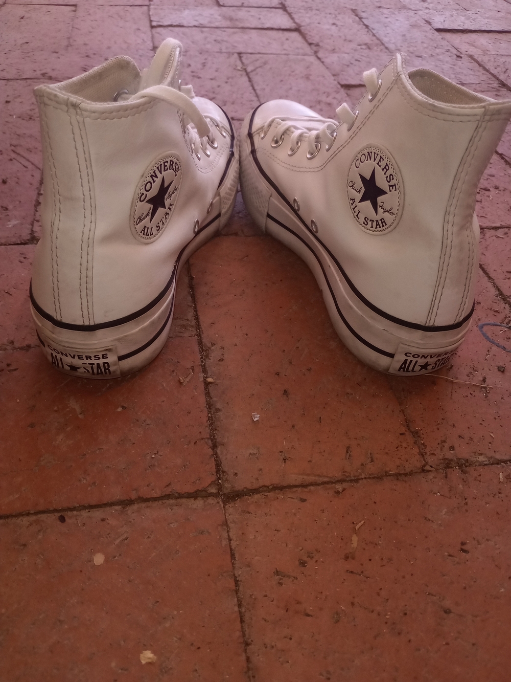 White Leather Converse Chuck Taylors Platform Flatform Lace Up Athletic Shoes - Picture 4 of 6